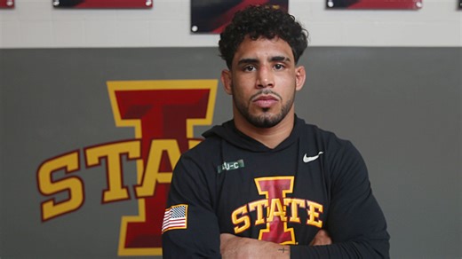 Iowa State wrestling wins seven of 10 bouts, Cyclones beat Navy in Hilton Coliseum