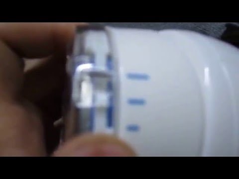 Conair Battery Operated Fabric Defuzzer - Shaver