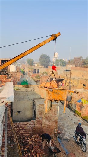 Gurpreet Singh on Instagram: "Kimti aujar mistriya lyi #construction #building #constructor"