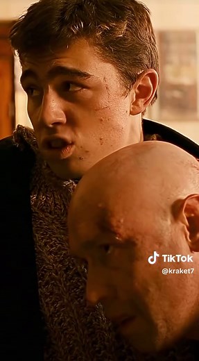 Смешной момент с оружием и братом