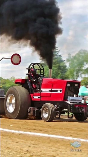 Showdown in Krumbach Breitenthal 2025 - Tractor Pulling IHC mit Full Pull