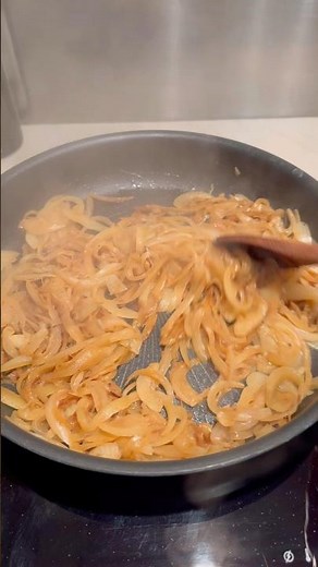 Oignons caramélisés ou confit d'oignon Recette Simple et Facile