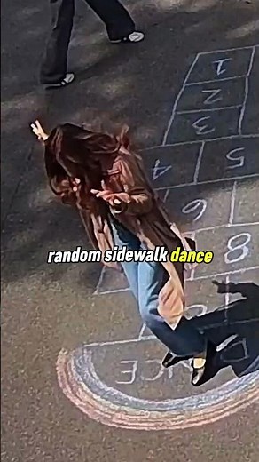 This Sidewalk Hopscotch Game Made Everyone Stop 😂