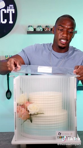 Making a wedding cake for a friend! #wedding #cakedecorating#weddingcake #weddingtiktok