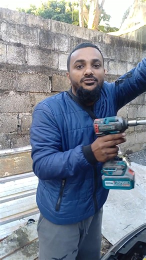 Transport fek prend Nissan n16 From L'escalier ,direk kot FMZ lor la table loperation Diagnostic ,servicing injector cleaning Apprecier sa | FMZ