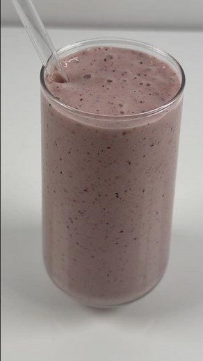 Ultimate Berry Banana Protein Booster Smoothie 🍌#smoothie #smoothierecipes #berrysmoothie