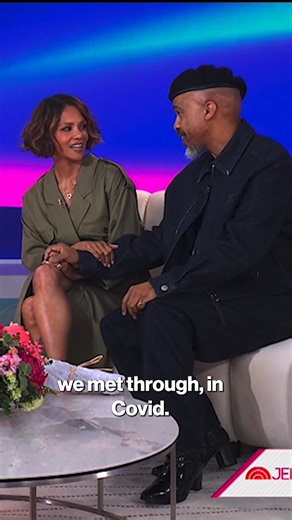 Halle Berry and her boyfriend Van Hunt are sharing details on their love story. ❤ | New York Post