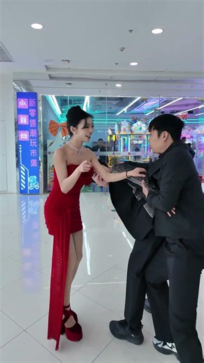 Funny street scenes | Street pranks | Sweet pick-ups! 🥰 #Prank #StreetPrank #Pickup #Funny