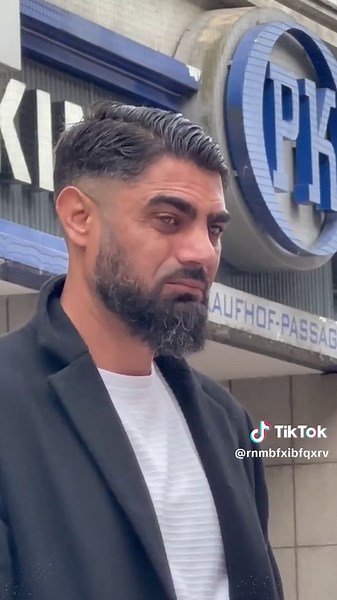 ll Street displays bodies of Gaza children.leaving the public feeling helpless,Wish for world peace. #Gaza #freepalestine #fyp #alleyesongaza #middleeastern