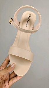 7.1K views · 26 reactions | Your daily heels, upgraded 懶  Order Now: www.heelshadow.com #HeelShadow #TrendingHeels #WomenShoesBD #ComfortHeels #OfficeWearShoes #DailyWearHeels #BDShopping #ReelsBangladesh #StylishWomen #FashionBD | 퐇퐞퐞퐥 퐒퐡퐚퐝퐨퐰 | Facebook