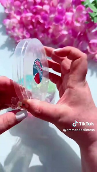 Today we are reviewing a slime from UKs most expensive slime shop @Lilred aka littleredsliminghood. Maya is one of my closest and oldest slime friends I have literally spoken to her for almost every day for 8 years. She was there through the darkest points of my life (so far) and her friendship without knowing got me through so I do highly recommend giving her a follow. Maybe not here as she doesn’t post. But other places. Anyway this video is from 3 years ago, it was the last time I ordered fro