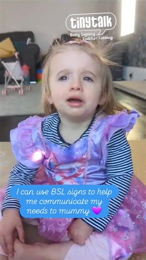 How amazing is this! 💜 Seeing little ones use BSL signs to tell their mummy why they’re upset and what they need is just incredible 💜 Signing with your baby or toddler can really ease frustrations, strengthen your bond, and help bridge that communication gap while speech is still developing 🥰 If you’re curious, you’re very welcome to come along and try a trial class here in Lincoln — it’s a lovely way to see if it’s right for you and your little one, with no pressure to commit. ✨ Baby signing