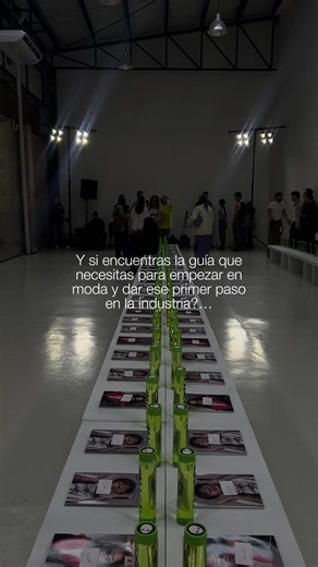 Corre a unirte a The Fashion Startter Pack que es este finde! Te dejo el link en bio con @thementors.courses #moda #fashionjob #trabajarenmoda #fashion #thedevilwearsprada