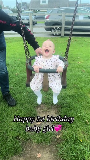 1 year of my beautiful girl 💞