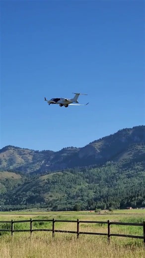 #wyoming stuff | #Learjet #L45 #takeoff 🤠🤙🤙 #privatejet #mountains #BLMland