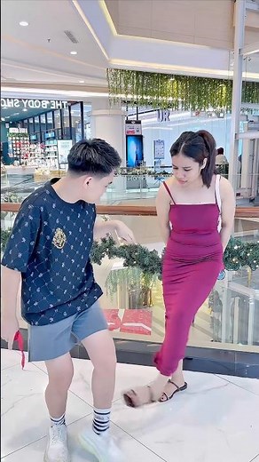 Ripped pants joke🤣