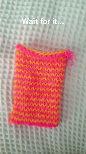 A rainbow loom handbag! This took me 6 hours... #bringbackrainbowloom #handbag #rainbowloom #diy