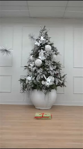 ProBites™ on Instagram: "❄️ Cozy + Indulgent Holiday cravings? We’ve got you covered 🎄🍫 Sweet, satisfying, and packed with protein — the perfect treat by the tree or after a workout. Merry Christmas from all of us at ProBites 🤍✨ www.probites.ca #ProBites #MerryChristmas #HolidayFuel #ProteinSnacks #FitHolidays #healthytreats"