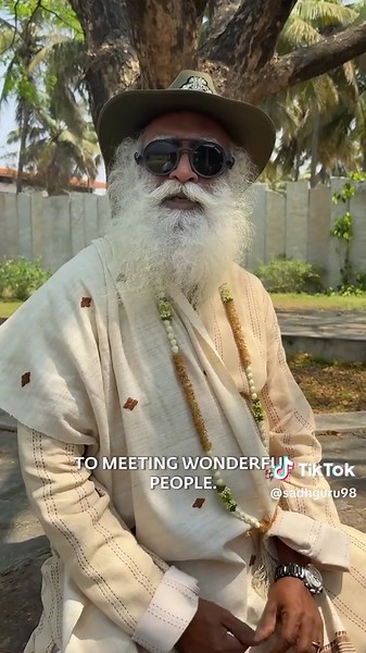 Sadhguru's Inspirational Life Lessons on Spirituality