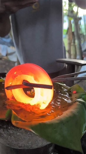 Is it possible to gild a geer? ⚒️ #nature #blacksmith #fyp