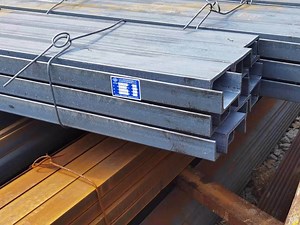 [Hot Item] C Shaped S235jr S355jr Galvanized Steel Channel Steel Profile Carbon Steel C-Channel Section C Purlins Cold Rolled Framing Steel Channel Beam