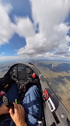 Stefan Langer on Instagram: "With more than 200 kph on my last final glide to win the World Gliding Championship! 🏁🏆 #gliding #worldchampion #soaring #finalglide #flying #aviation"