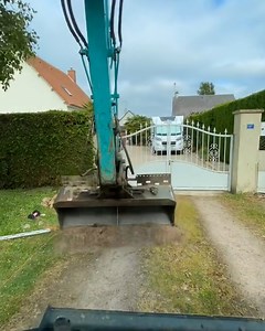 1.3M views · 5.9K reactions | Watching this digger at work is almost therapeutic! | UNILAD Tech | Facebook