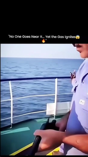 GLOBAL Explained on Instagram: "One uncontrolled spark offshore can trigger catastrophic consequences 🌊🔥 — that’s why excess gas must be burned on purpose and under control. In offshore oil and gas operations, releasing gas directly into the air is extremely dangerous. Pressure buildup inside pipelines can lead to explosions, so operators rely on flare systems to safely manage it ⚙️🛢️. A flare gun sends a burning charge toward the flare stack, igniting the gas at a precise, controlled point i