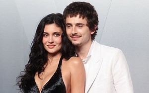 Kylie Jenner e Timothée Chalamet, le foto della fuga ai Tropici dopo gli Oscar