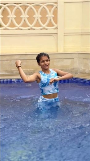 “Water vibes only.” | #PoolDance #DanceReels #VamosABailar #TrendingReels #VacationVibes