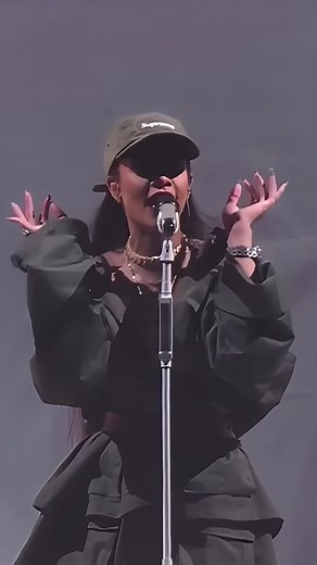 Rihanna Love on the Brain