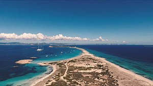 October is a great time to go to Formentera and discover the most relaxed and bohemian of all the Balearic islands. | Ibiza Spotlight