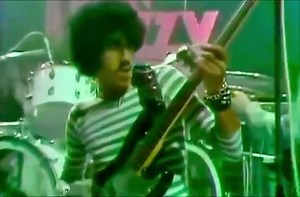 Thin Lizzy - Emerald (Live 1976) | MONSTERS OF ROCK