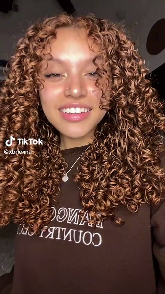 Curly Hair Coloration Ideas and Inspiration