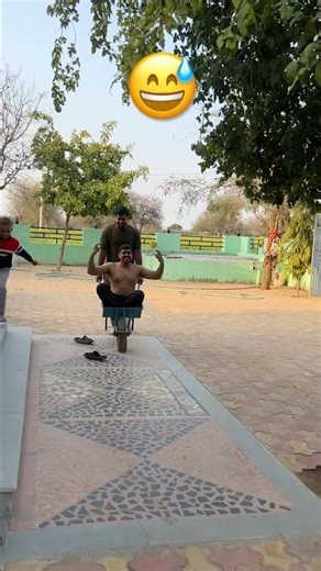 High-speed entry Zero maintenance, 100% comfort #Driver ka style toh dekho!#VIP passenger seat full