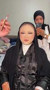 the atmosphere when doing bridal makeup #makeupartist #makeup