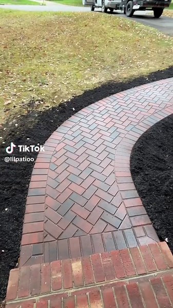 Quick lil #herringbone #walkway #hardscape