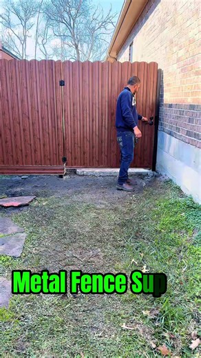 #CapCut Estamos en Houston 🤩 Cercas de metal color madera oscuro 🔥 Material galvanizado powder coating = máxima durabilidad 💪 Varios diseños disponibles 😍 Y lo mejor… ¡tenemos financiamiento disponible! 💳✨