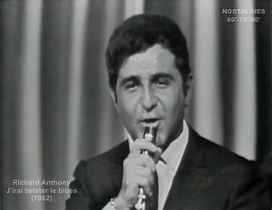 60's... "J'irai twister le blues"... #RichardAnthony © Paroles : Richard Anthony / musique : Buddy Greco ☑️ Adaptation française de "Twistin' to the Blues", chanson initialement enregistrée par Buddy Greco... ☑️ Une pensée pour Richard Anthony, né le 13 janvier 1938... 💿 RICHARD ANTHONY, ANTHOLOGIE 1958-1970 ( 2 CD) disponible ici : https://amzn.to/3RYDojK | Nostalgies 60'-70'-80'