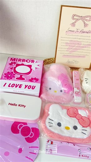 Unboxing Hello Kitty Set: Adorable Collectibles Inside!