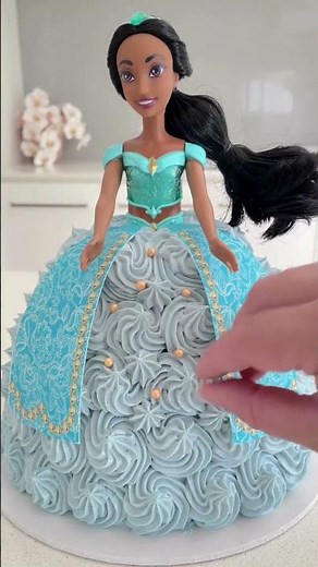 How to make our Princess of the Desert Dolly Varden Cake Kit | ‪@bakebelieveau‬ #shorts