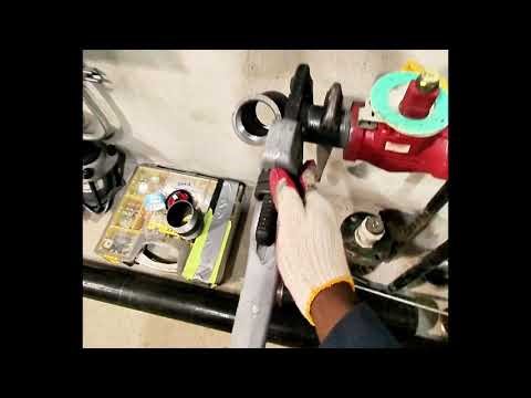 A plumber doing some gas work in NYC #plumber #plumbing