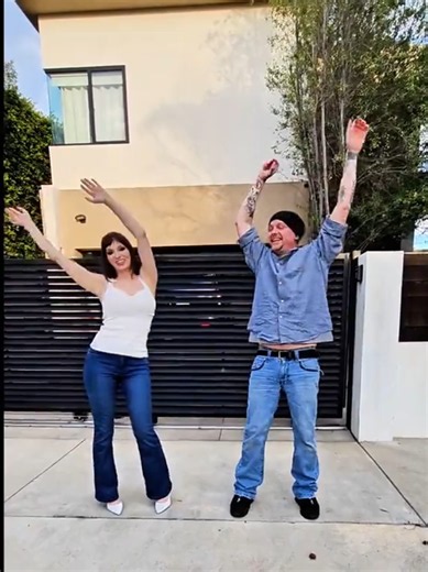 Wee Wooo in Beverly Hills with Lexi Luna #wee #woo #beverlyhills #hollywood #jacobysalliance