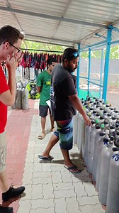 The Practical part of the Enriched Air course. The most popular PADI speciality course. With this training you will learn to dive gases mixtures from 22 to 40% oxygen using a Nitrox-programmable dive computer. During a practical session you will: Discuss managing oxygen exposure. Practice analysing oxygen content in your scuba tank. Set your dive computer for diving with enriched air nitrox. . . . . . . . #templeadventures #scubadiving #tankfilling #dive #explore #adventure #travel #ocean #scuba