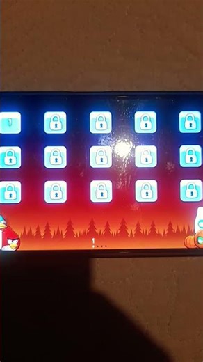 This The Old Version Of Angry Birds Seasons App #nostalgia #android #bringback2012