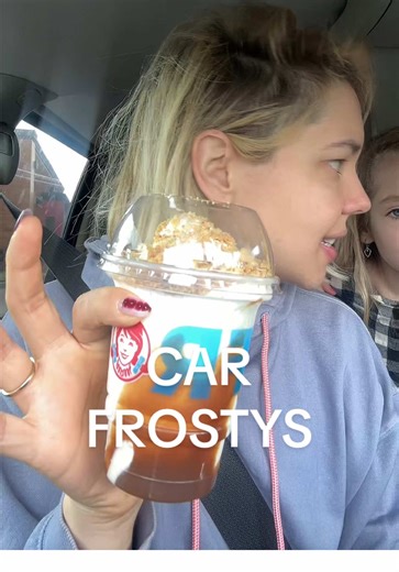 Good but that cinnamon is 😮 #wendys #frosty #foodreview #momlife | Food Review