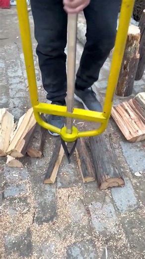 Best Manual Log Splitter for Easy Firewood 🪵
