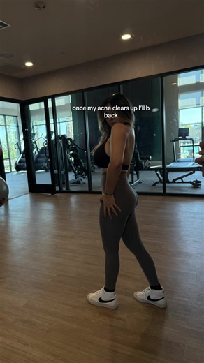 my bad I’m in a slump 🫩 | acne