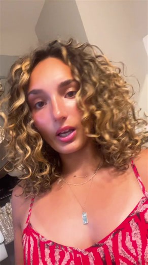 Curls r back #fyp #foryou #college #tiktok #curls #hair #4upage #foryoupage #transition #university #yuh #4u #Tatiana #alterego