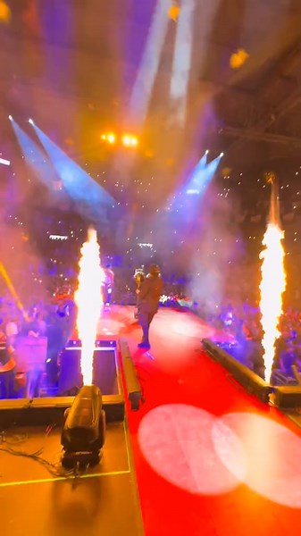 4 Babys Concert in Medellín: Kimberly Loaiza and Maluma
